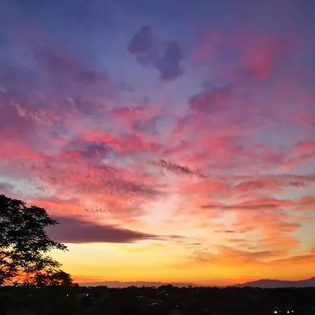 Cosy Penthouse Loft With Stunning View Lejlighed *